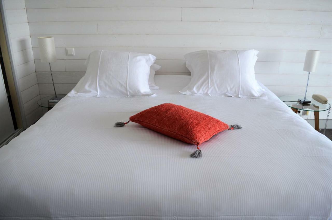 Hotel Le Toeno ทรีเบอร์ดัน ภายนอก รูปภาพ